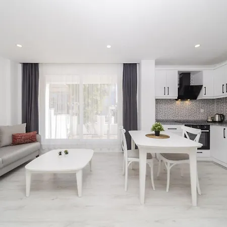 Superb Flat Close To Duden Waterfall In Muratpasa Appartement Antalya